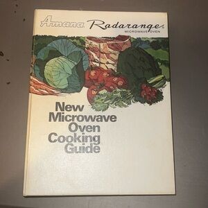 1972 Amana Microwave Oven vintage cookbook binder book antique‎ cookbook cooking